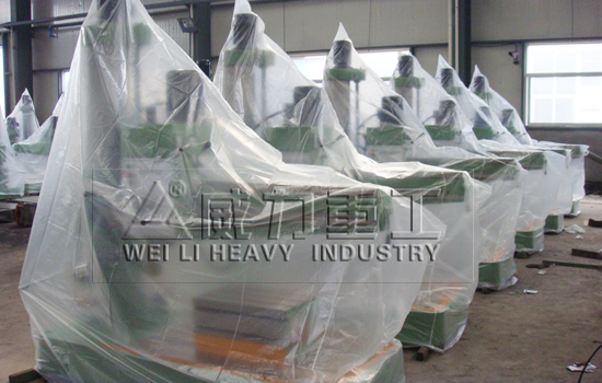 Z3050液壓搖臂鉆床廠(chǎng)家裝車(chē)發(fā)貨圖