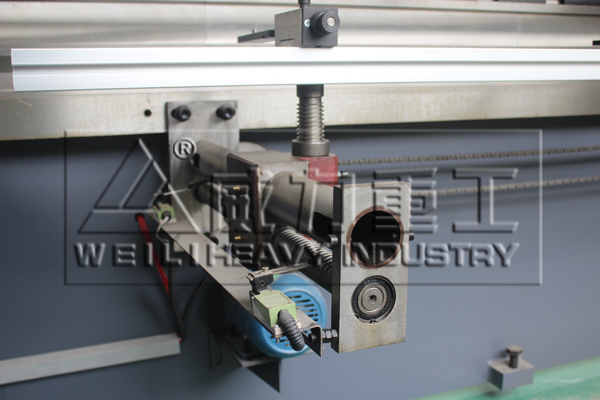 液壓折彎?rùn)C(jī)拍攝細(xì)節(jié)圖2