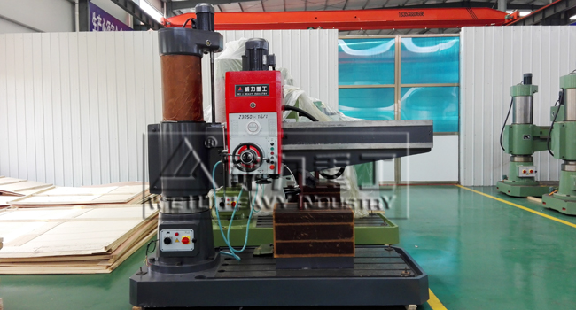 Z3050液壓搖臂鉆床蘭州客戶定做完成