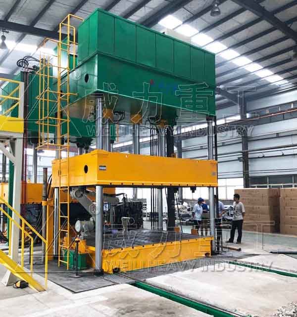 315噸汽車內(nèi)飾模壓成型液壓機價格多少錢？