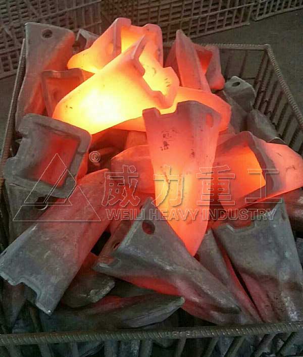 熱鐓成型的斗齒產(chǎn)品