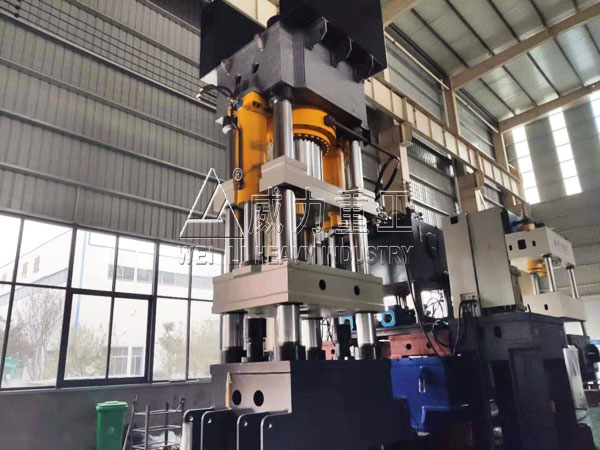 1800噸雙動(dòng)薄板拉伸液壓機(jī)廠(chǎng)家如期交貨