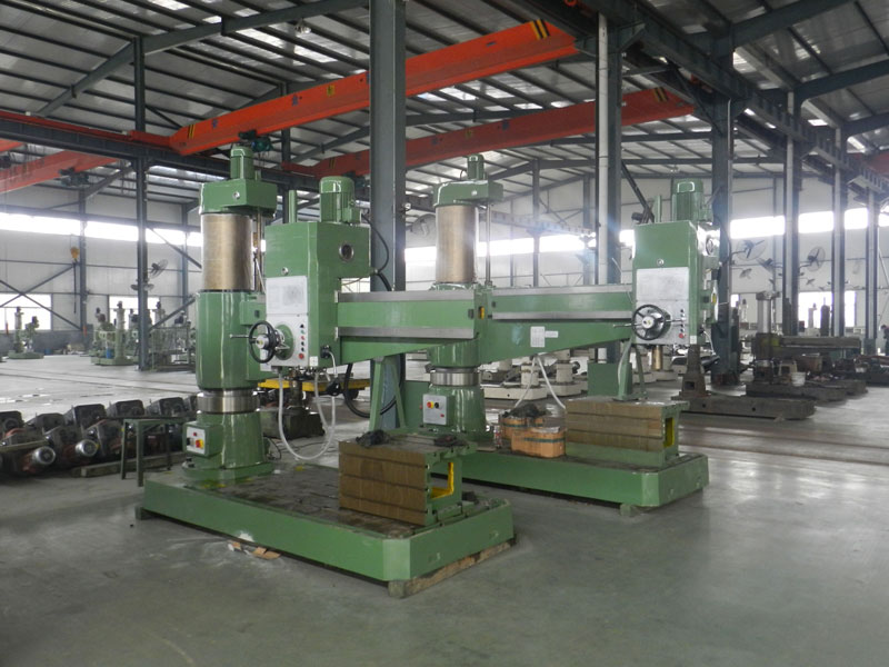 z3050x16液壓搖臂鉆床