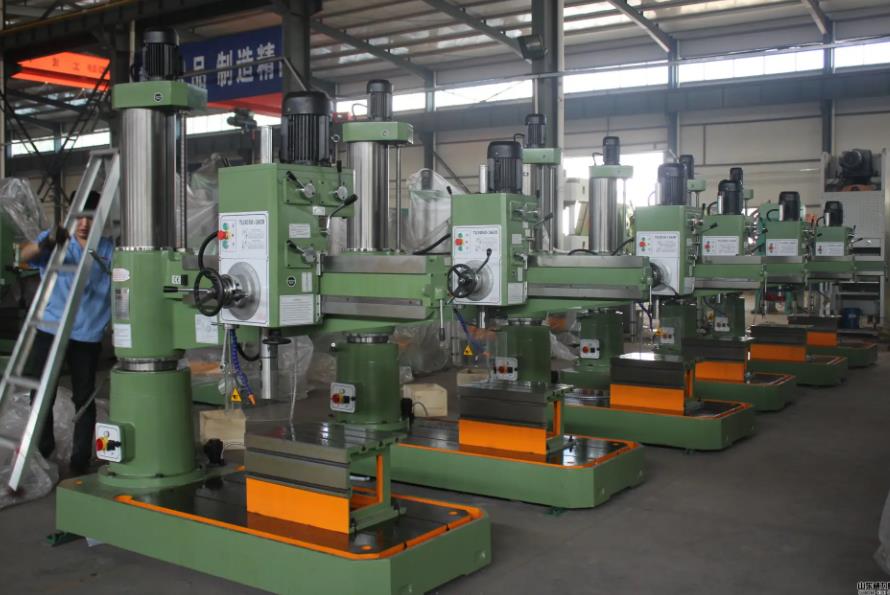 z3050x16搖臂鉆床