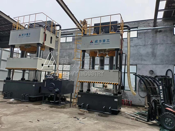 1200噸四柱液壓機(jī)+630噸四柱液壓機(jī)