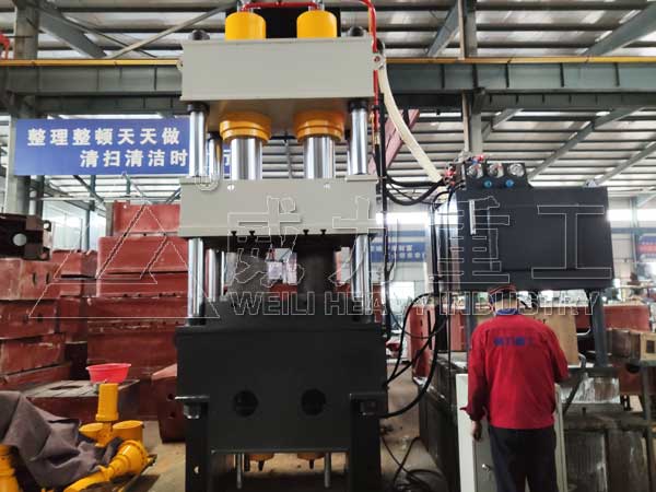 單動(dòng)薄板拉伸液壓機(jī)