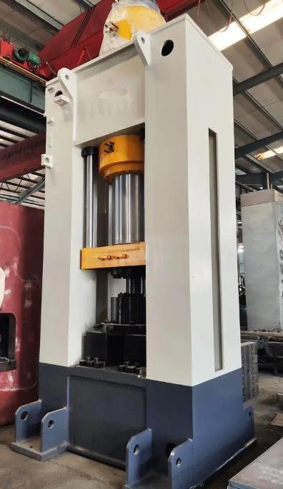 630噸粒子鋼壓塊機(jī)